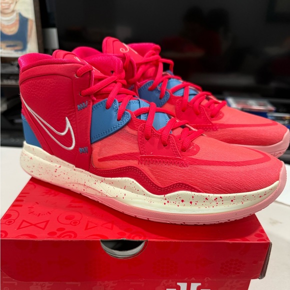 Nike Kyrie Infinity AK Red  Pink  White & Blue New Rare Sneakers Size 10.5